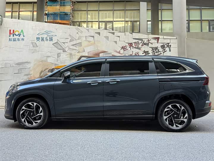 Фото 3 - Hyundai Custo