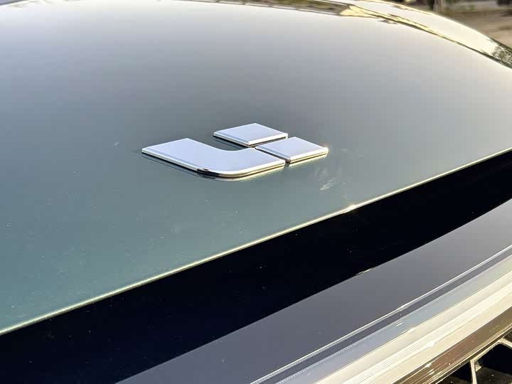 Фото 11 - LiXiang One