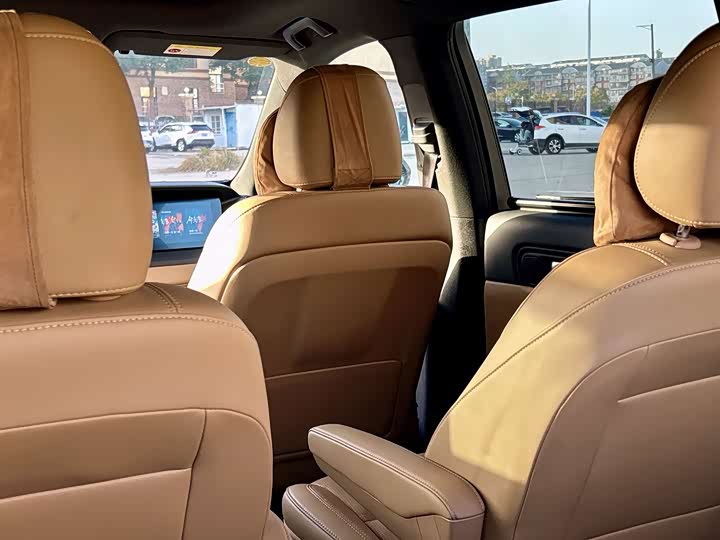 Фото 5 - LiXiang One