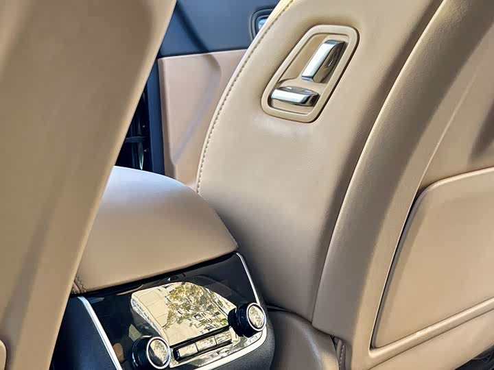 Фото 9 - LiXiang One