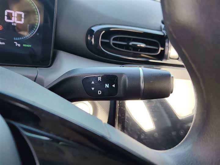 Фото 14 - Leapmotor T03