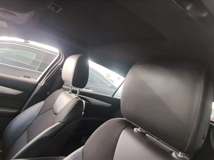 Фото 18 - Cadillac CT5