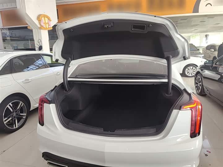 Фото 19 - Cadillac CT5