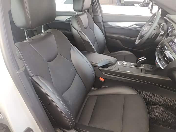 Фото 25 - Cadillac CT5