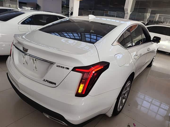 Фото 7 - Cadillac CT5