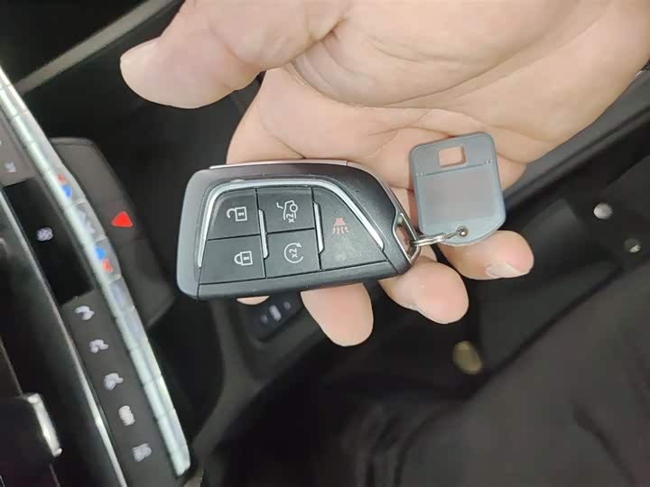 Фото 9 - Cadillac CT5