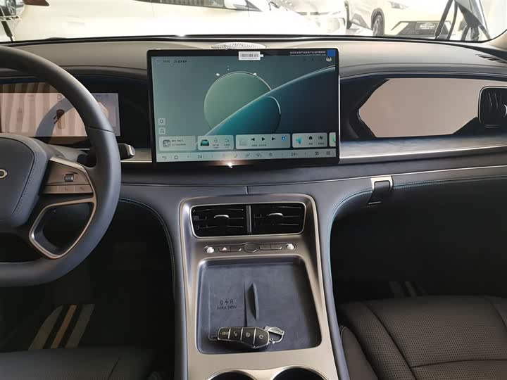 Фото 13 - BYD Sea Lion 07 DM-i Hybrid