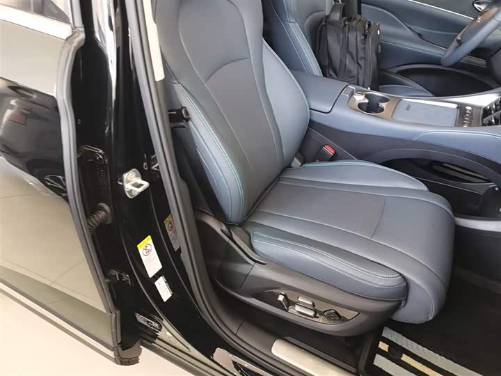 Фото 25 - BYD Sea Lion 07 DM-i Hybrid