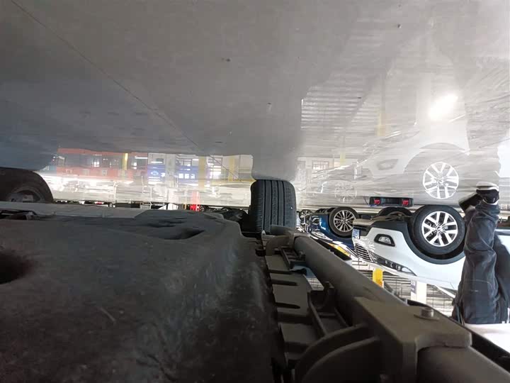 Фото 22 - Land Rover Defender