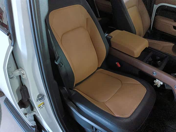 Фото 25 - Land Rover Defender