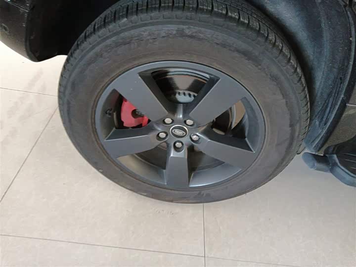 Фото 26 - Land Rover Defender