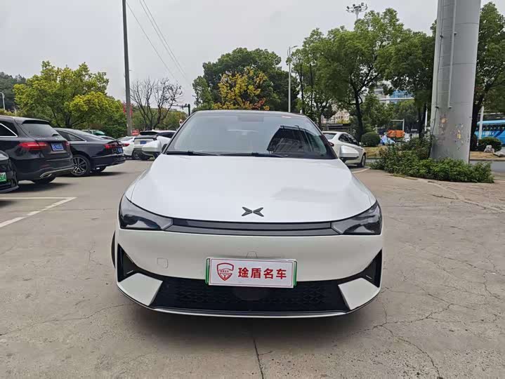 Фото 2 - XPeng P5