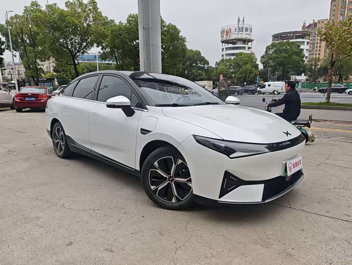 Фото 3 - XPeng P5