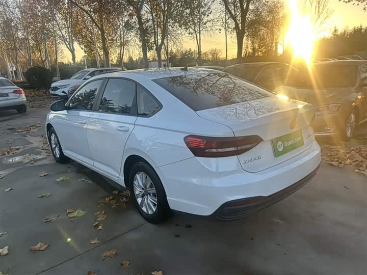 Фото 7 - Volkswagen Lavida