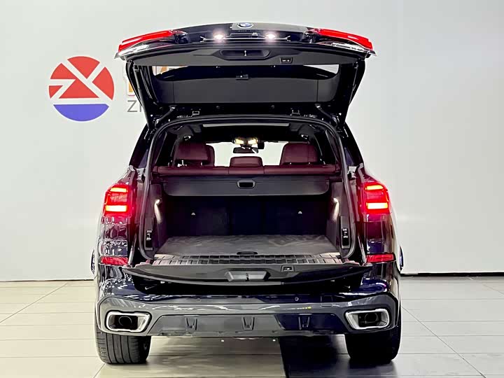 Фото 14 - BMW X5