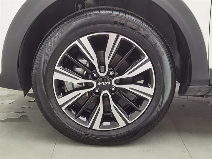 Фото 17 - Kia KX1