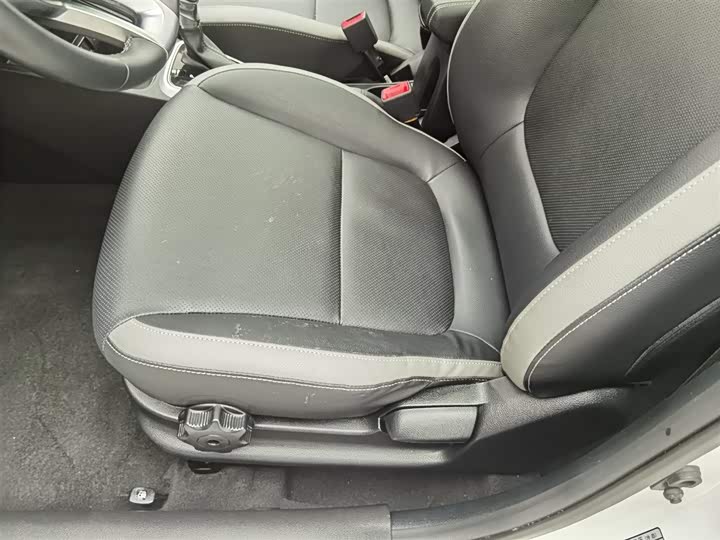 Фото 20 - Kia KX1