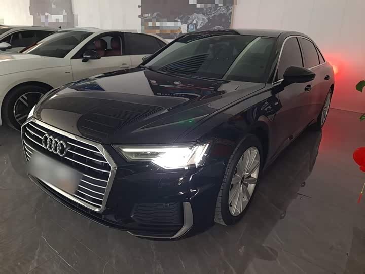 Фото 2 - Audi A6L