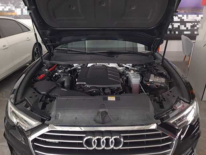 Фото 20 - Audi A6L