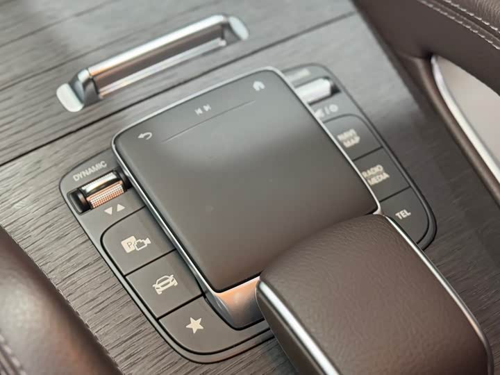 Фото 13 - Mercedes-Benz GLE-Class