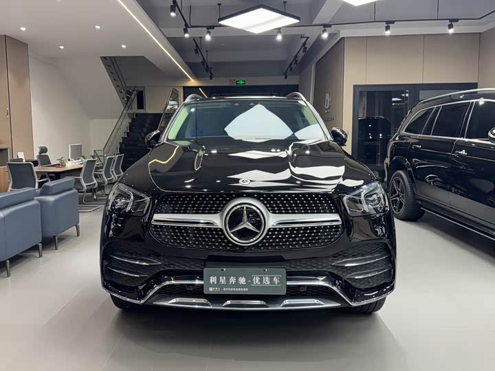 Фото 2 - Mercedes-Benz GLE-Class