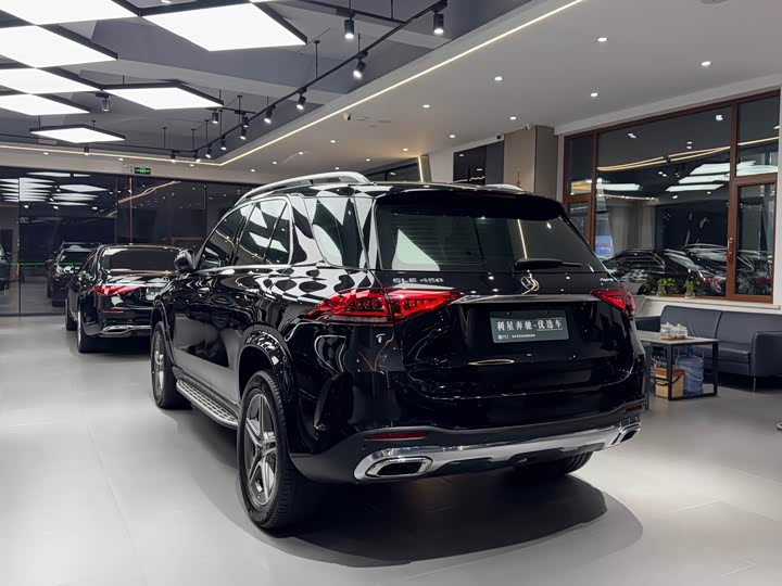 Фото 6 - Mercedes-Benz GLE-Class