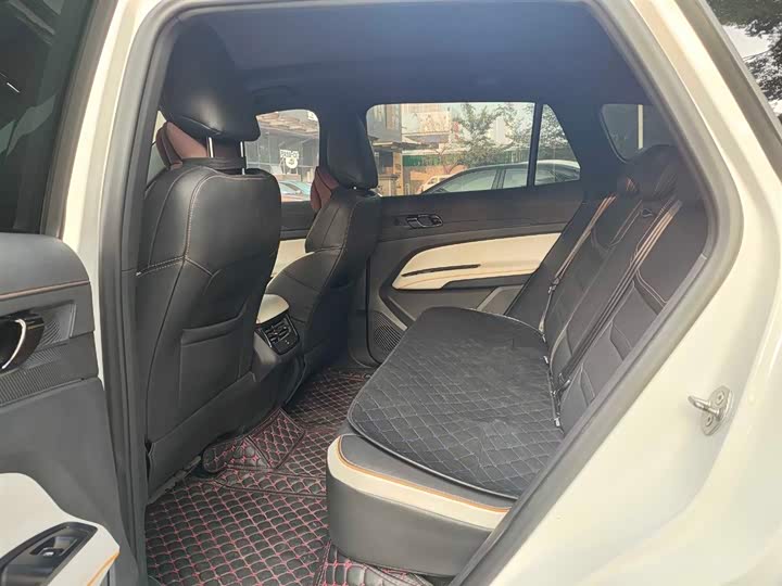 Фото 7 - Ford Equator Sport