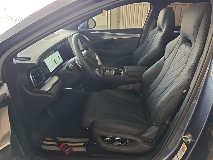 Фото 15 - BYD Sea Lion 07 EV