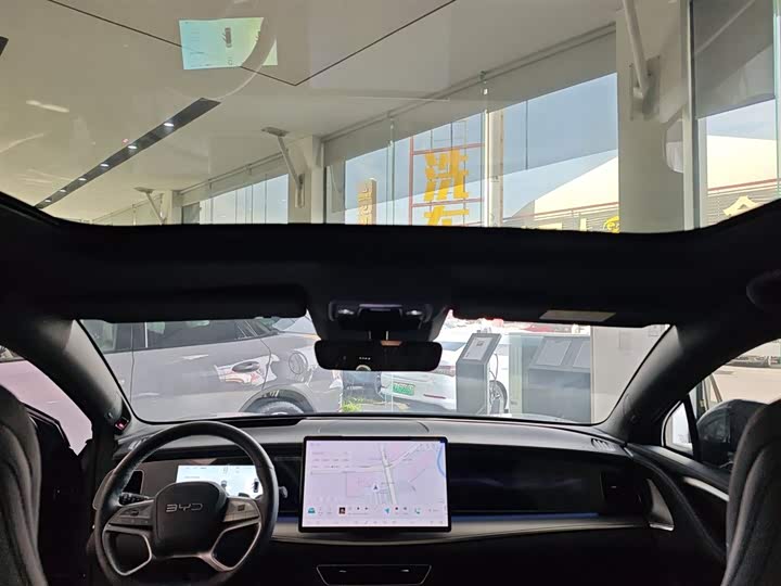 Фото 18 - BYD Sea Lion 07 EV