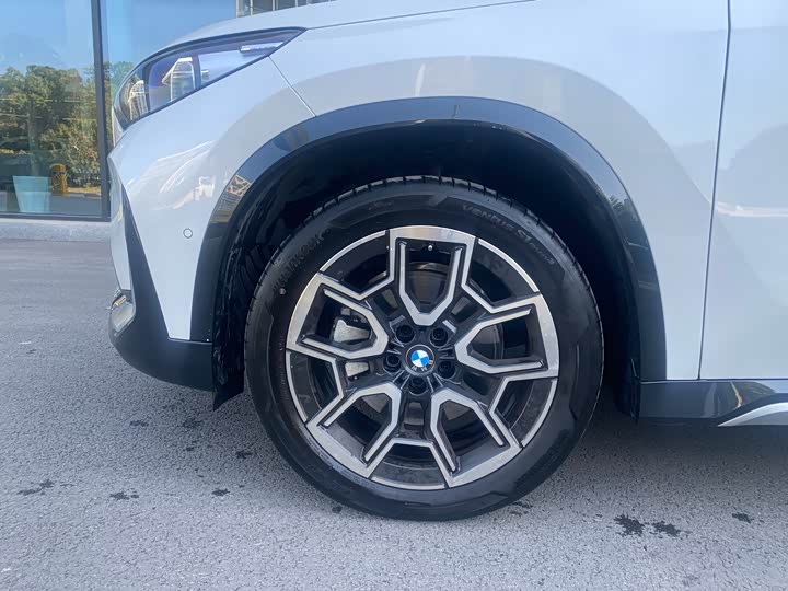 Фото 14 - BMW X1