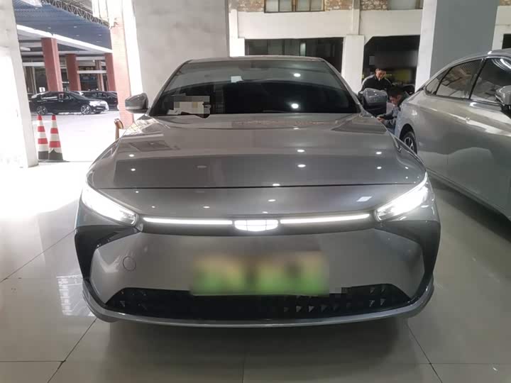 Фото 3 - Geely Geometry G6