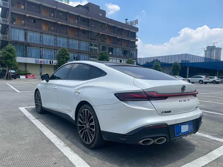 Фото 7 - MG Motor 7