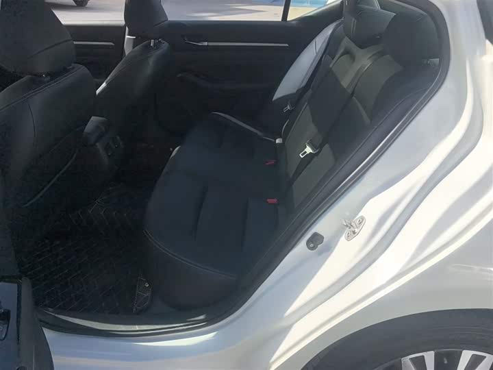 Фото 17 - Nissan Teana