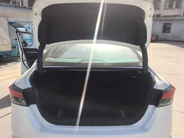 Фото 19 - Nissan Teana