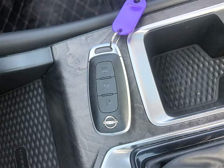 Фото 9 - Nissan Teana