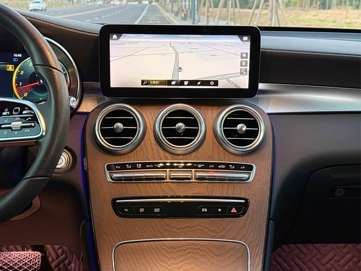 Фото 12 - Mercedes-Benz GLC-Class