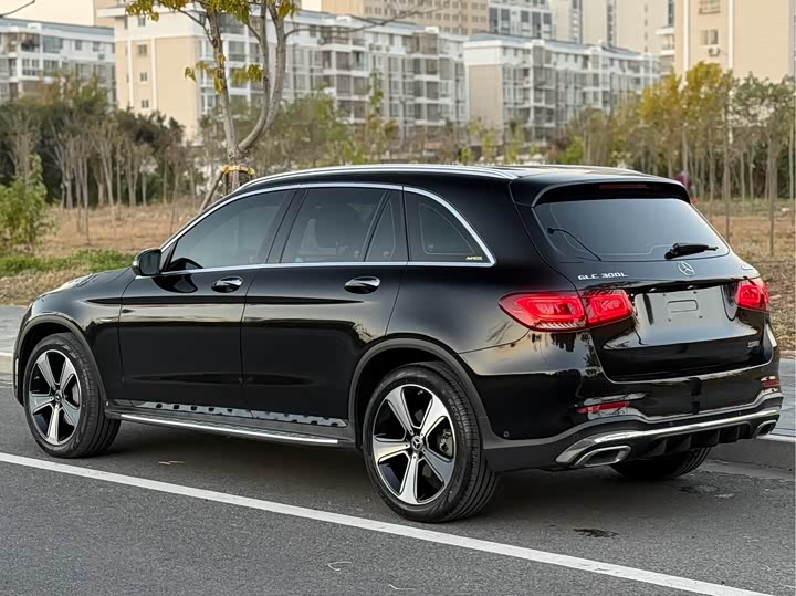 Фото 14 - Mercedes-Benz GLC-Class