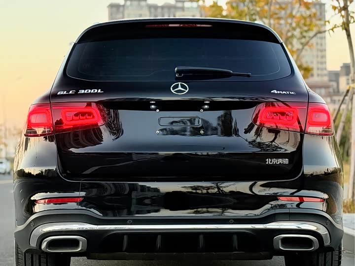 Фото 16 - Mercedes-Benz GLC-Class