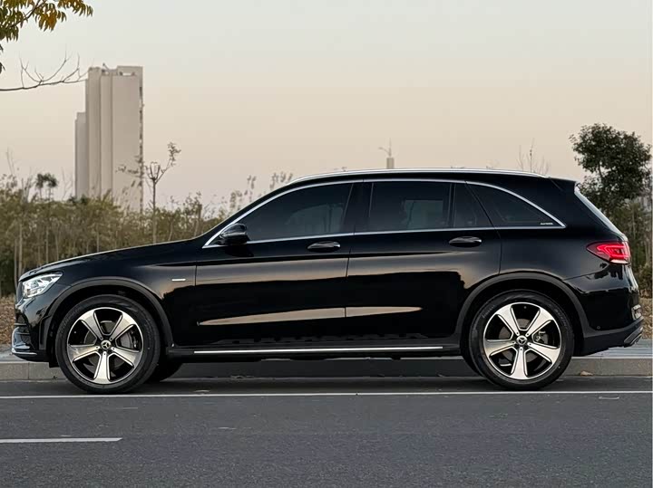 Фото 4 - Mercedes-Benz GLC-Class