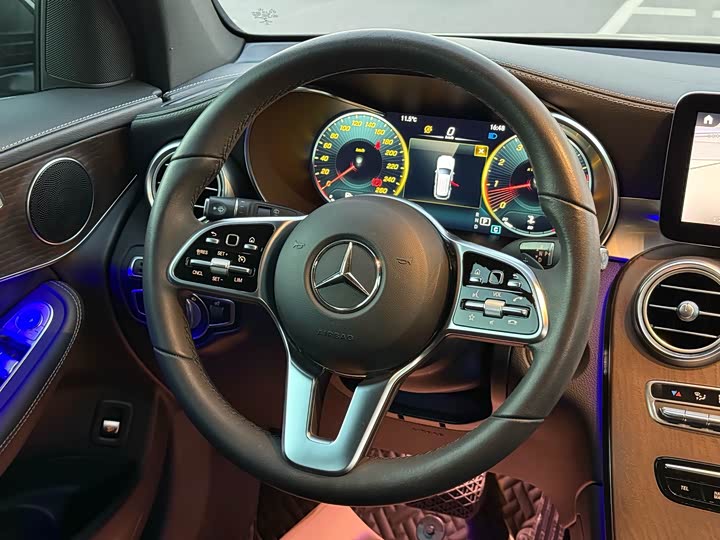 Фото 8 - Mercedes-Benz GLC-Class