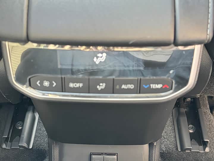 Фото 11 - Toyota Crown Kluger