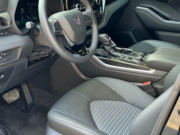 Фото 9 - Toyota Crown Kluger