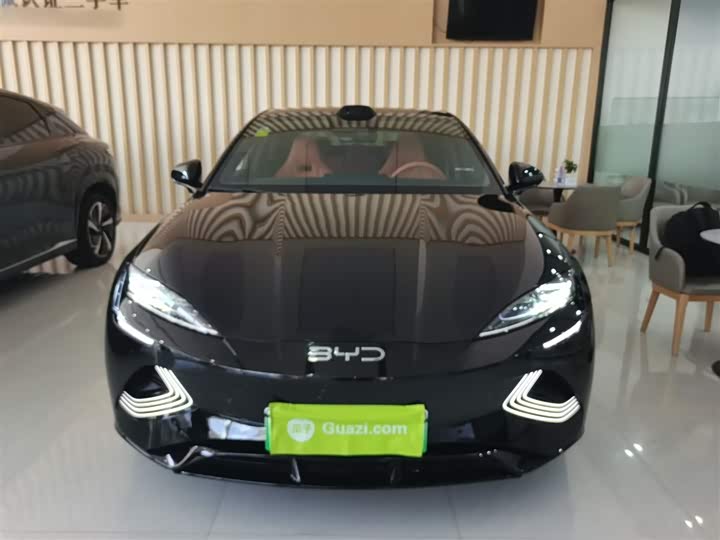Фото 3 - BYD Seal