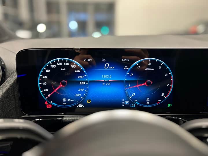 Фото 12 - Mercedes-Benz GLA-Class