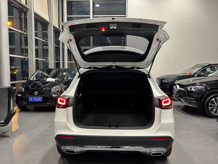 Фото 20 - Mercedes-Benz GLA-Class