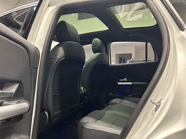 Фото 8 - Mercedes-Benz GLA-Class