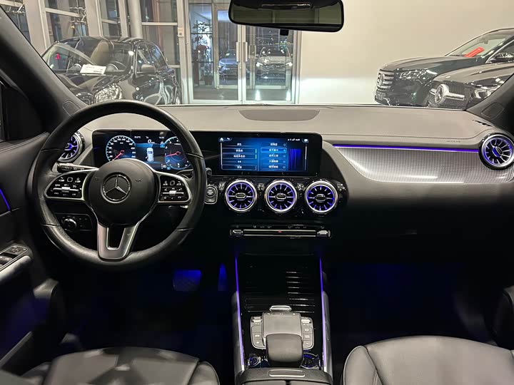 Фото 9 - Mercedes-Benz GLA-Class