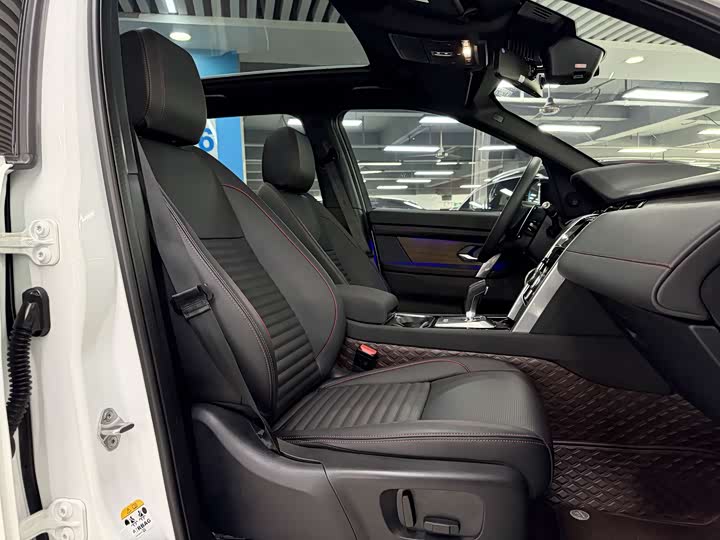 Фото 10 - Land Rover Discovery Sport Hybrid