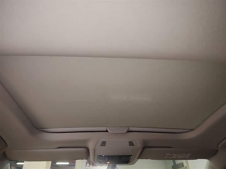 Фото 18 - Volkswagen Golf