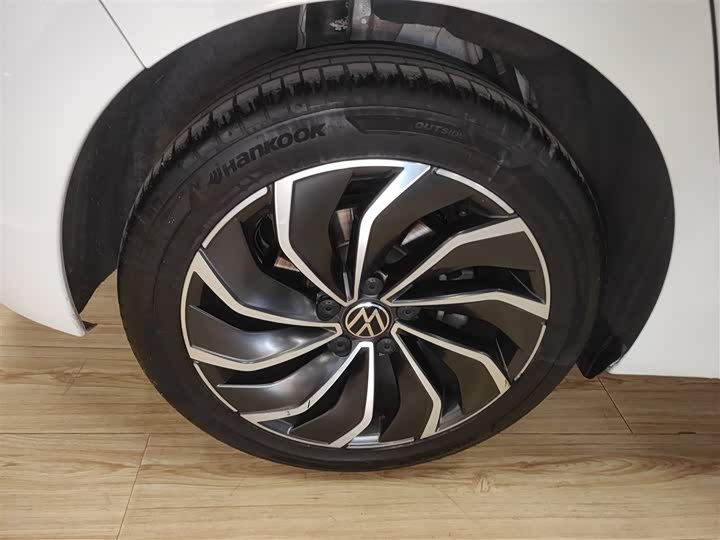 Фото 26 - Volkswagen Golf